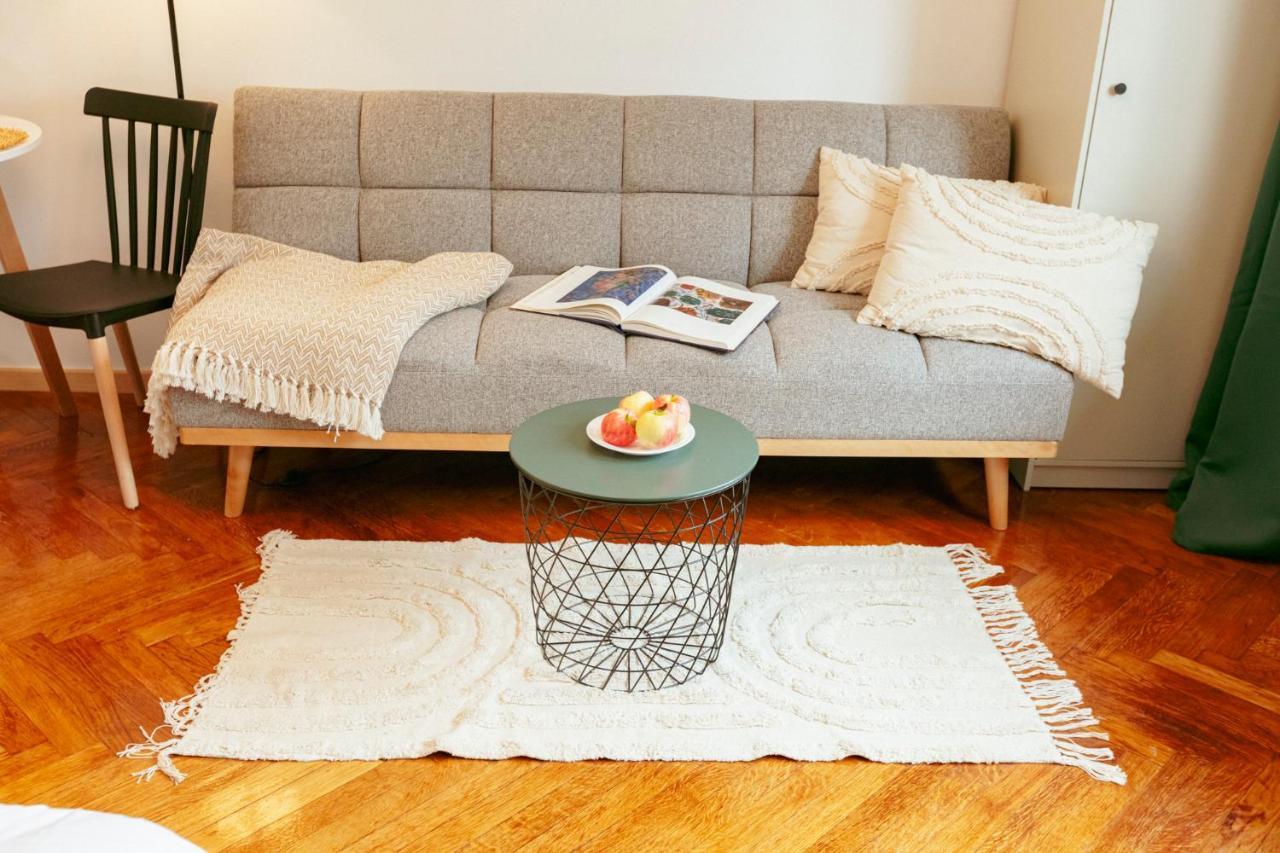 Chmielna - 250M Od Zlotych Tarasow, 350M Od Dworca Centralnego - Wifi - Smart Tv 55 Cali - Better Rental Varşova Dış mekan fotoğraf